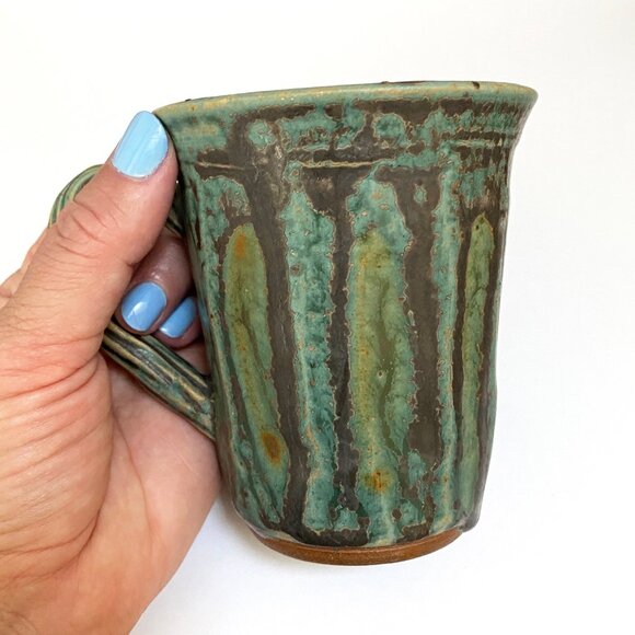 Unique Handmade Studio Pottery Mug Set: Cozy Woodland - Picture 3 of 7